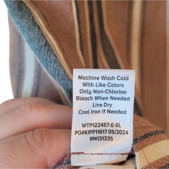 Evereve Women's Tan & Grey Stripe Smocked Tank Top Blouse Size XS - Picture 6 of 7